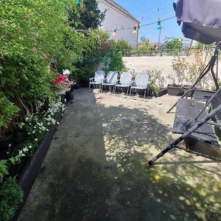 Private Luxury Double Room In Κάρντιφ Εξωτερικό φωτογραφία