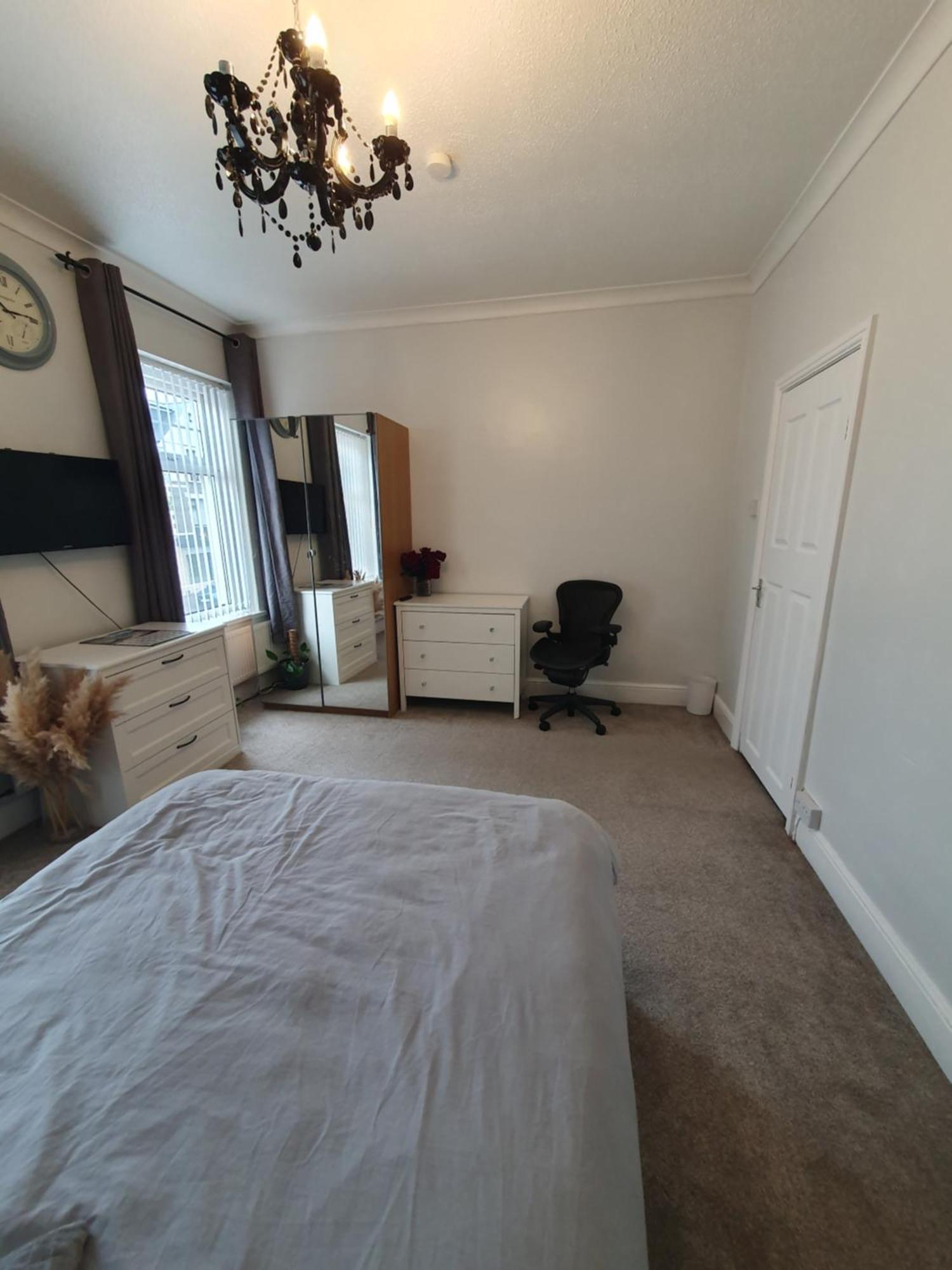 Private Luxury Double Room In Κάρντιφ Εξωτερικό φωτογραφία